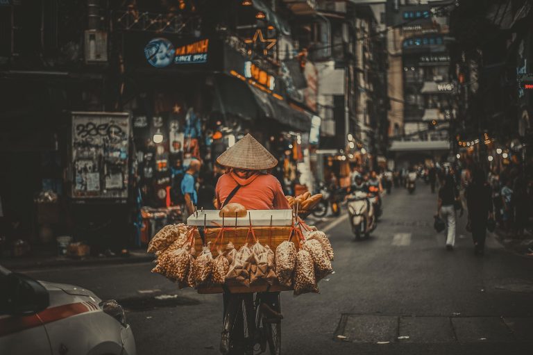 Découverte des saveurs culinaires sur les marchés animés d’Asie