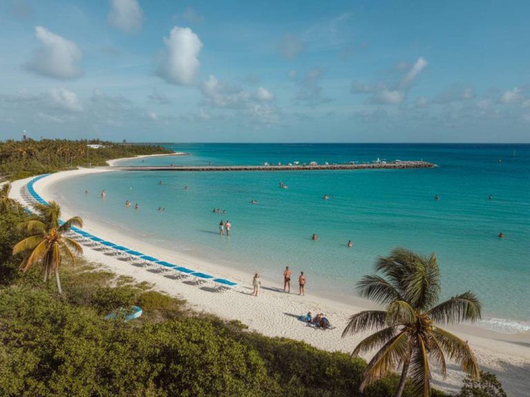 Circuit Bahamas : entre plages secrètes et découvertes culturelles
